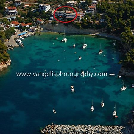 Pension Oniro Votsi  Extérieur photo